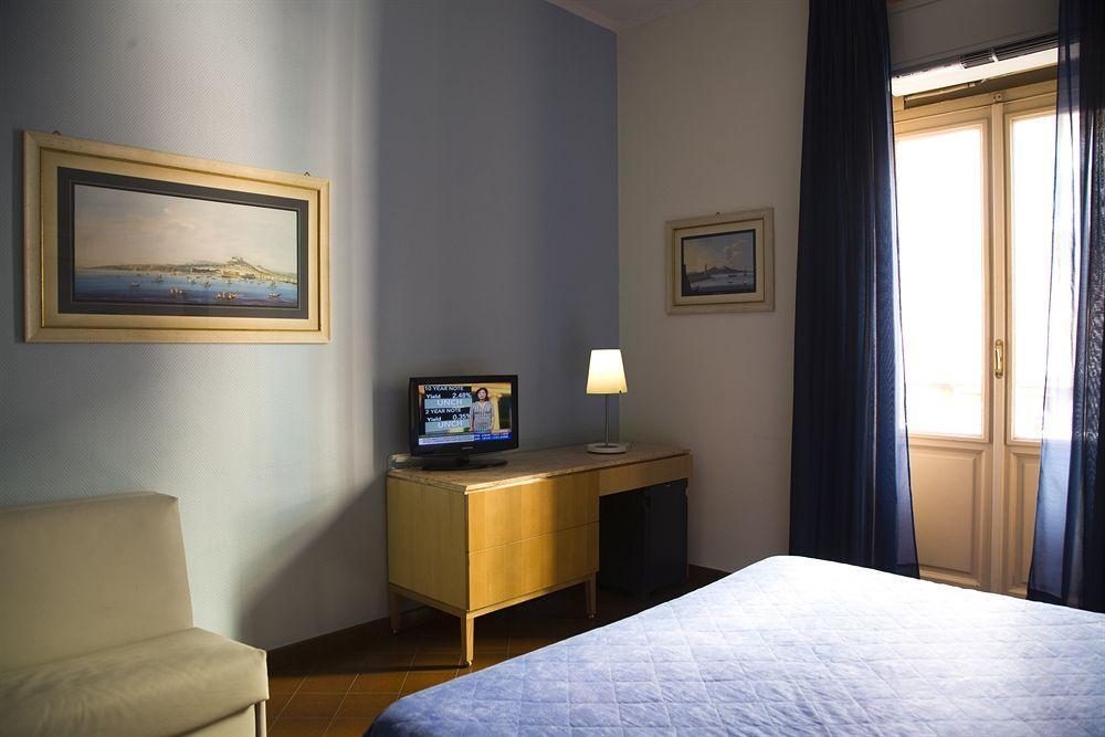 Rex Lifestyle 3* Napels